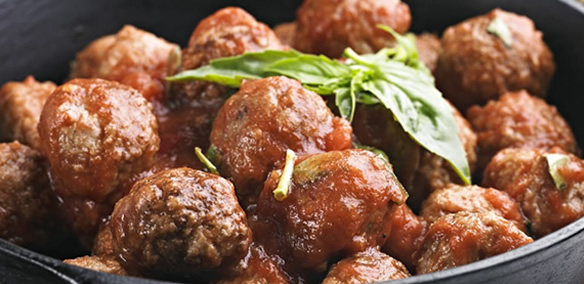 Slow cooked meatballs for caterers 94565